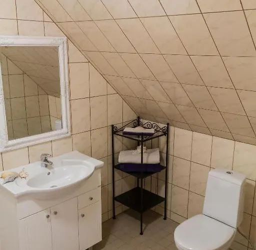 Haapsalu Guesthouse * Хаапсалу