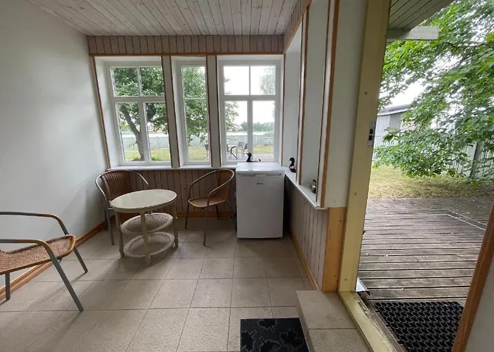 Haapsalu Guesthouse * Хаапсалу